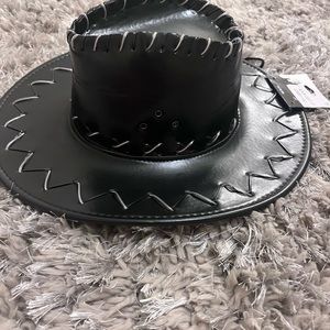 Cowgirl/Cowboy hat with lights. Beand new never worn